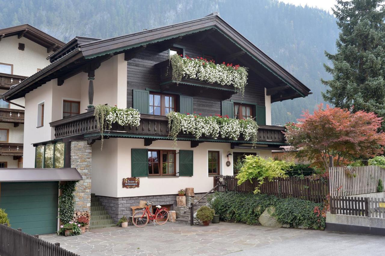 Ferienwohnungen Kircher Mayrhofen Bagian luar foto