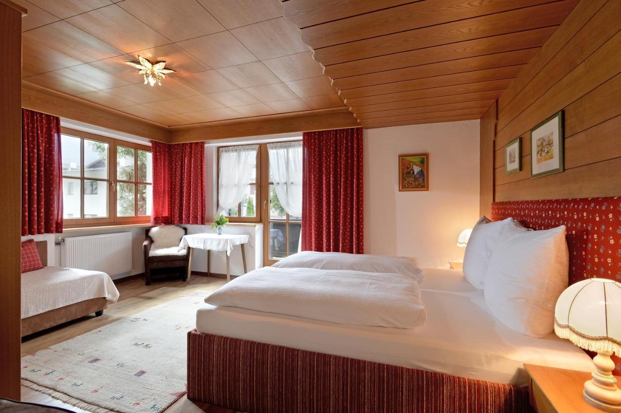 Ferienwohnungen Kircher Mayrhofen Ruang foto